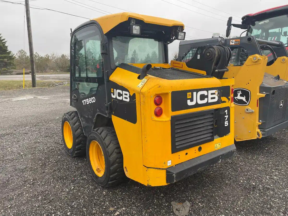 2016 JCB 175