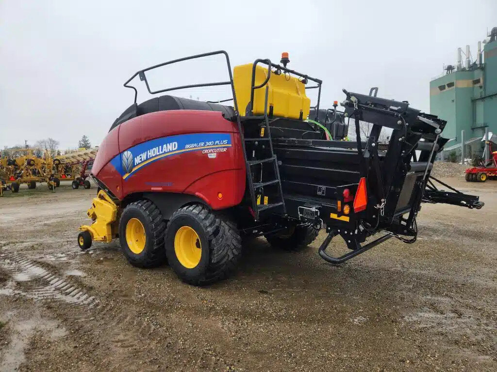 2021 New Holland BIG BALER 340