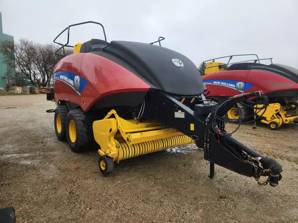 2021 New Holland BIG BALER 340