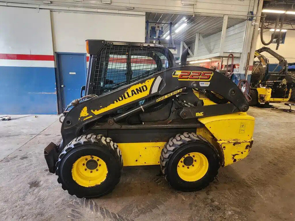 2015 Unspecified l225