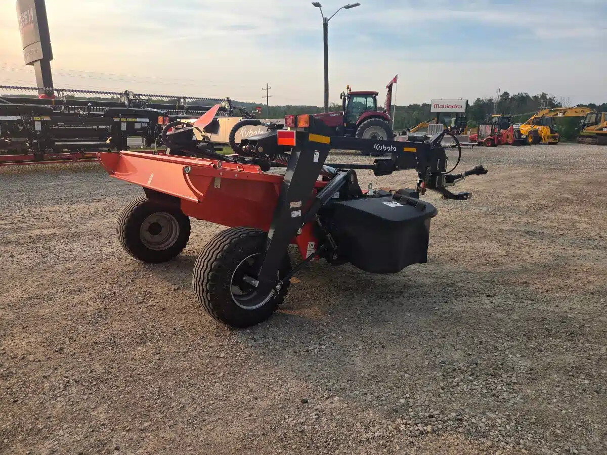 2024 Kubota DMC8028R