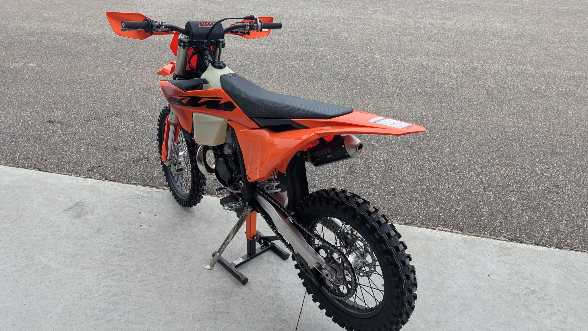 2025 KTM XC 300 May June Promo