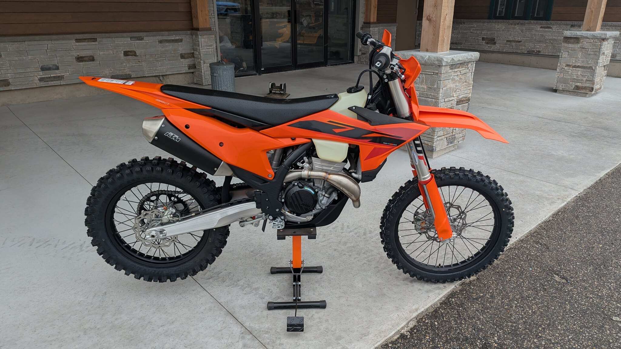 2025 KTM 350 XC F May/June Promo