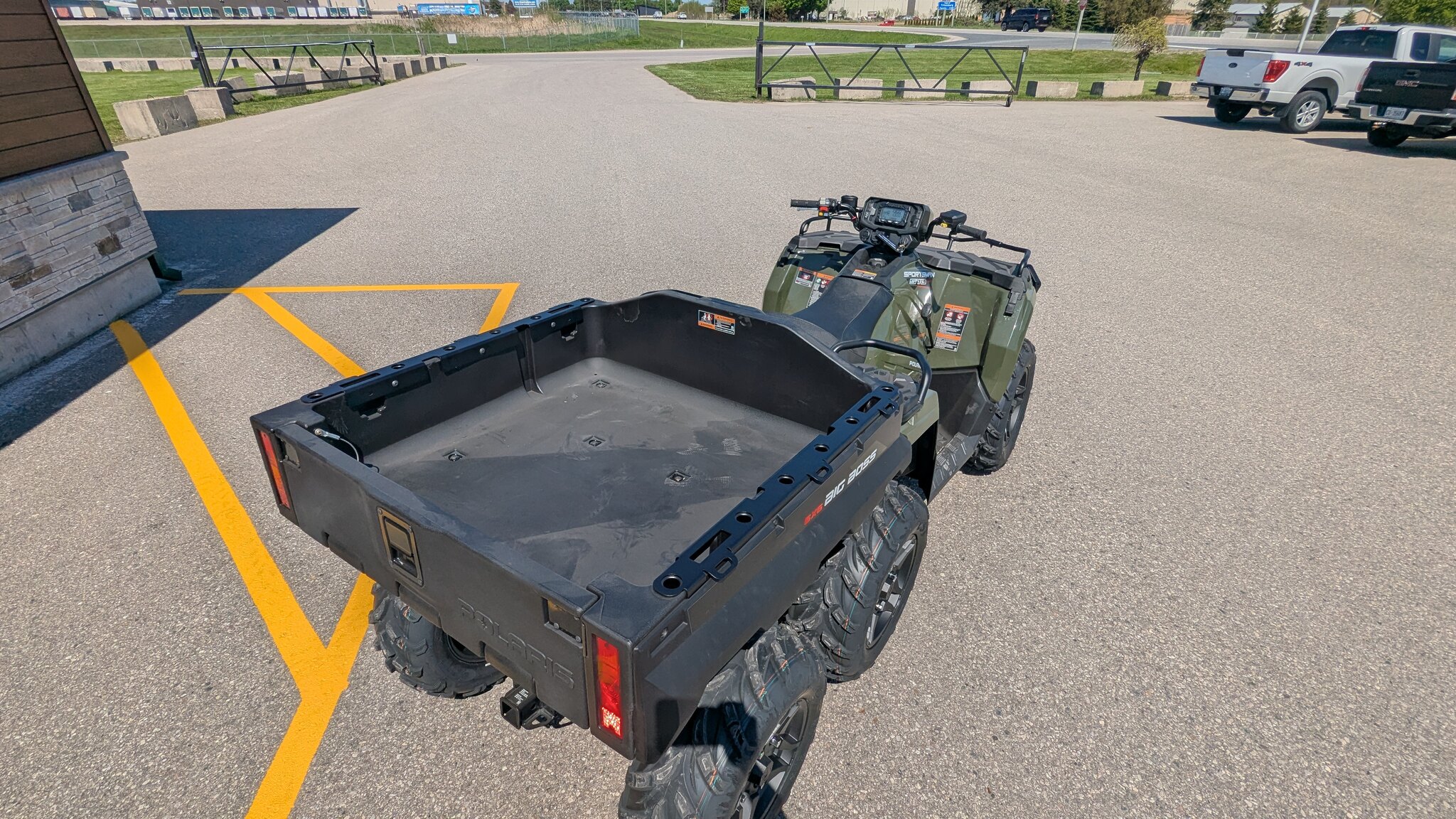 2026 Polaris Sportsman® 6x6 570 Dealer Demo June Promo!