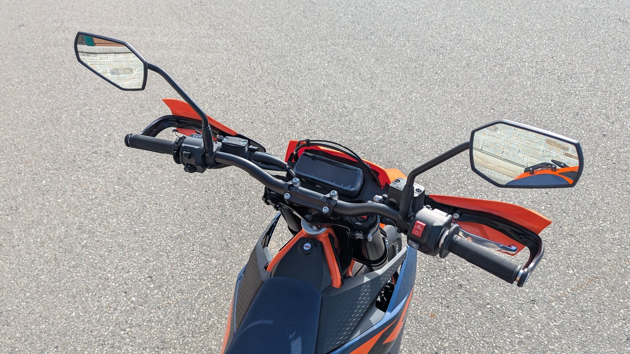 2026 KTM 690 SMC R May/June Promo