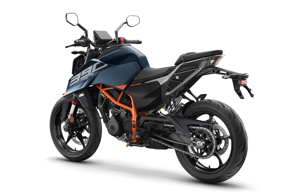 8993 71A5628F AA31 4875 9480 64E0AD312015 PHO BIKE PERS LIHI KTM 2026 Naked Bikes 390 Duke Blue Left Rear View SALL AEPI V1