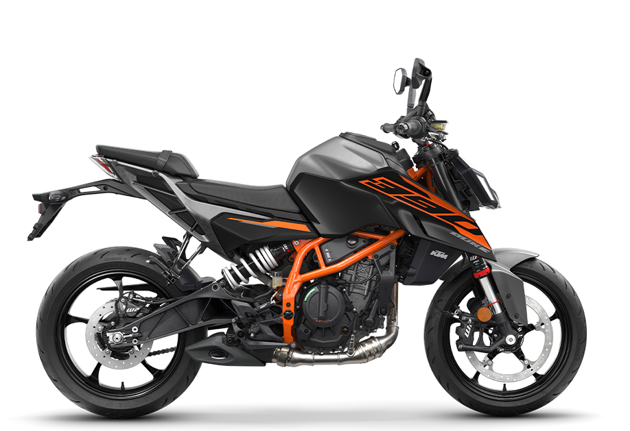 8993 9F6F02AB 1DCC 4E05 BD6D 6FF2716269C0 PHO BIKE 90 RE KTM 2026 Naked Bikes 390 Duke Black Right Side View SALL AEPI V1