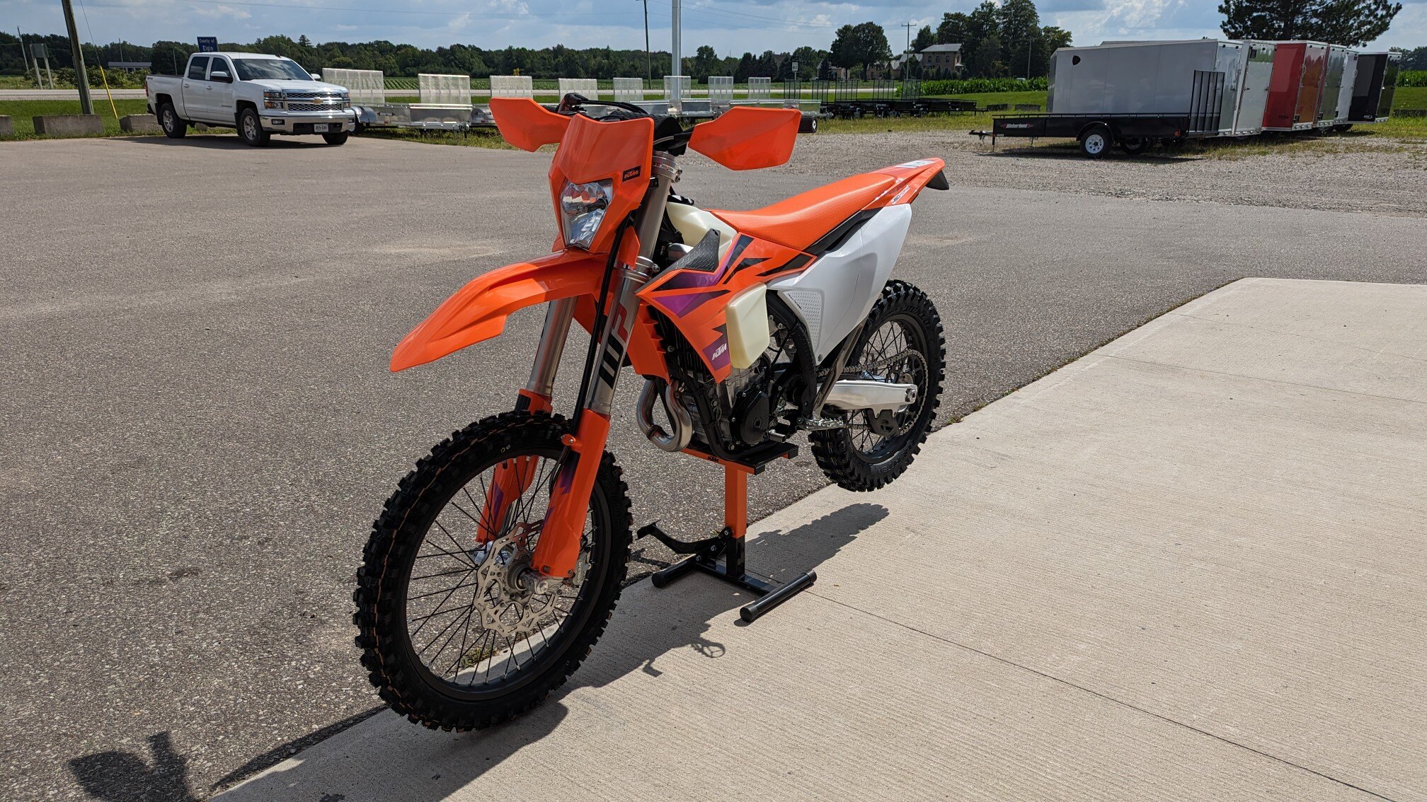 8993 A85E0680 D0C9 4D29 8E82 2CD01B9E2BBE 49eb2b9a 78cd 473a Bc84 78d26fe6f9f7