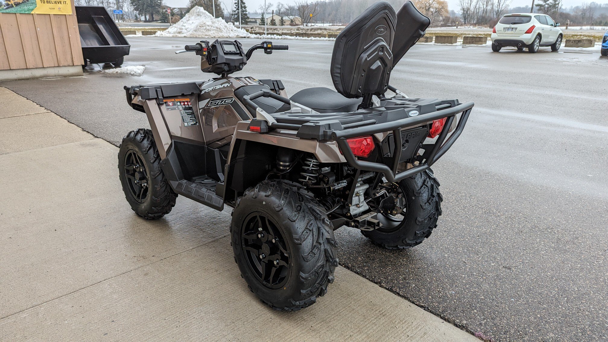 2023 Polaris Industries Sportsman Touring 570 Premium Custom November Promo!