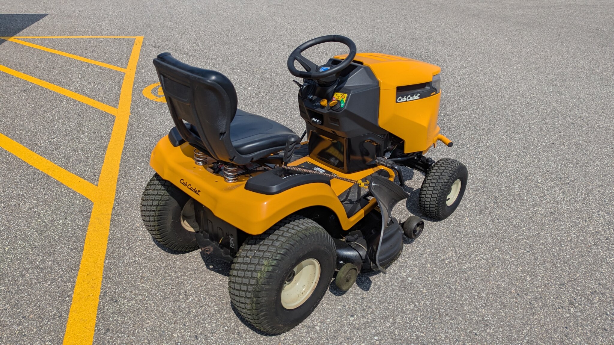 2019 Cub Cadet XT2 LX42 KW (13BGA1CS596)