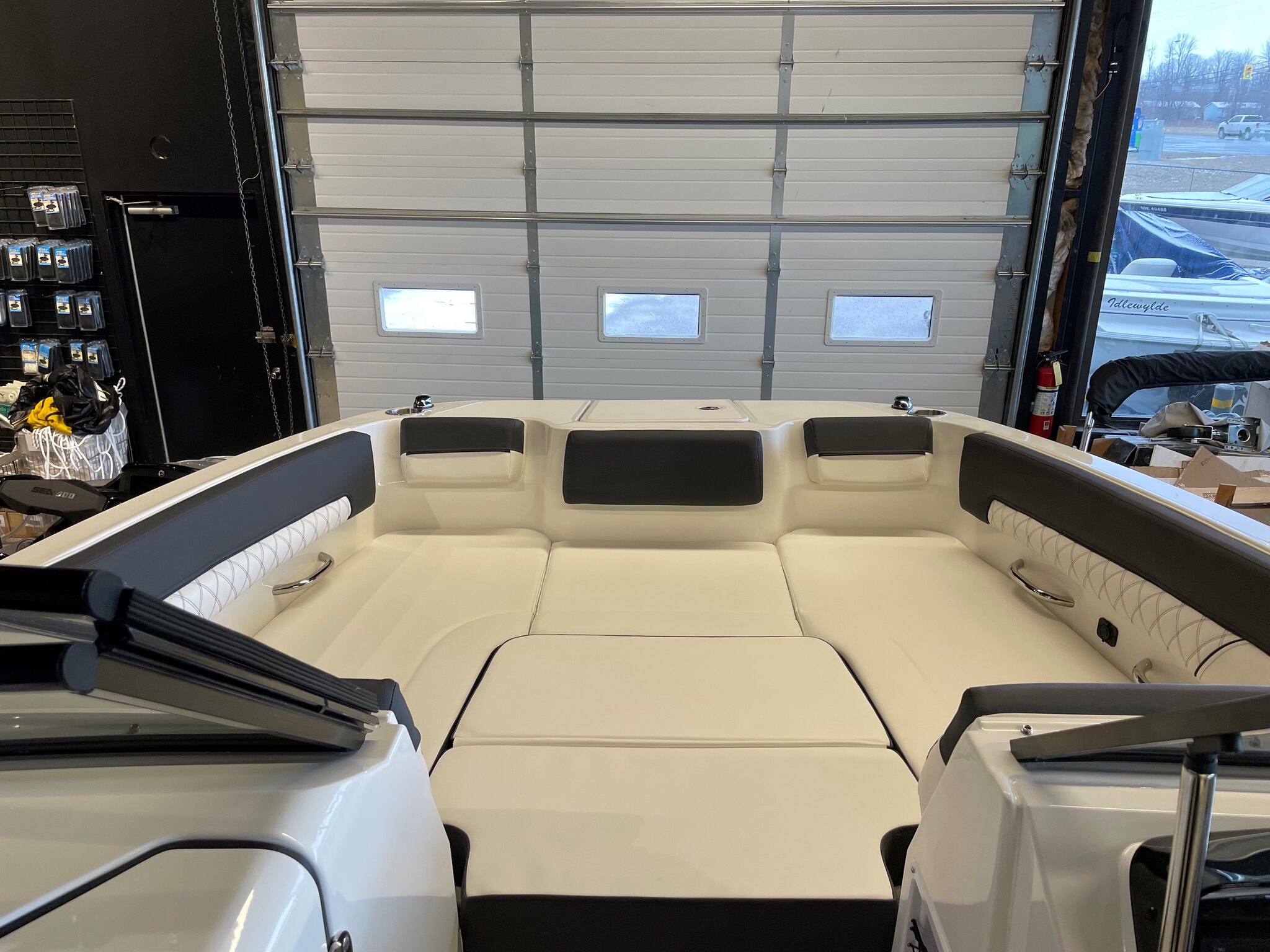 2023 Bayliner DX2250