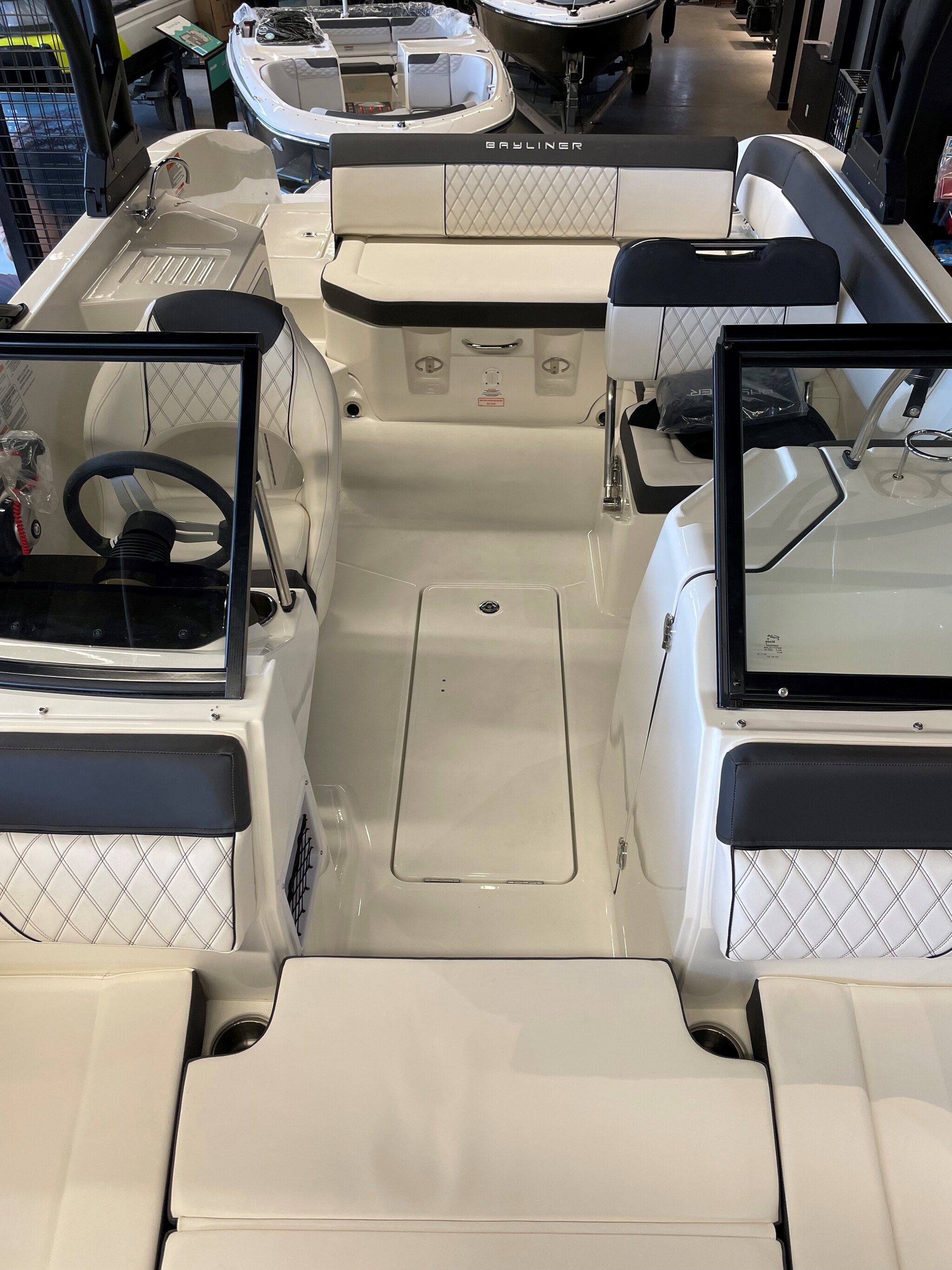 2023 Bayliner DX2250