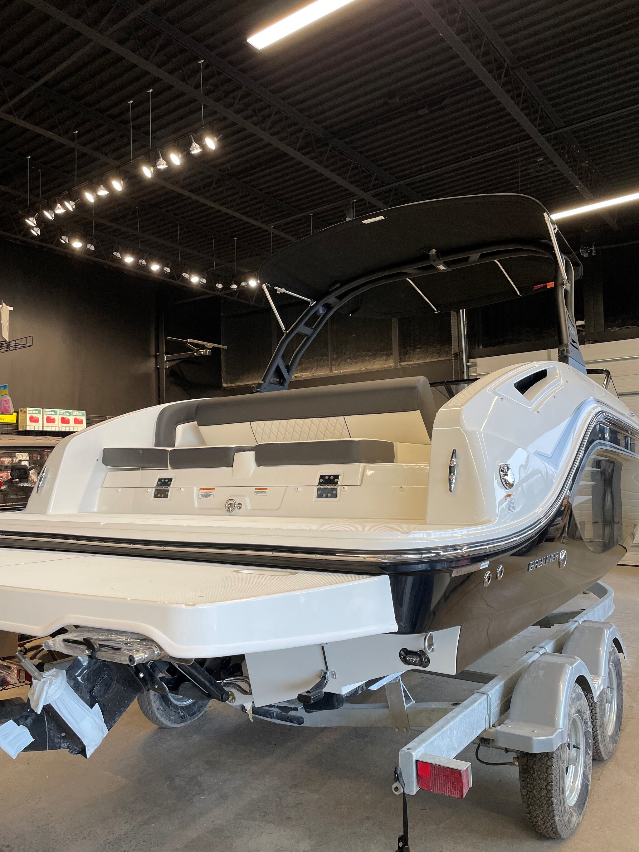 2023 Bayliner DX2250