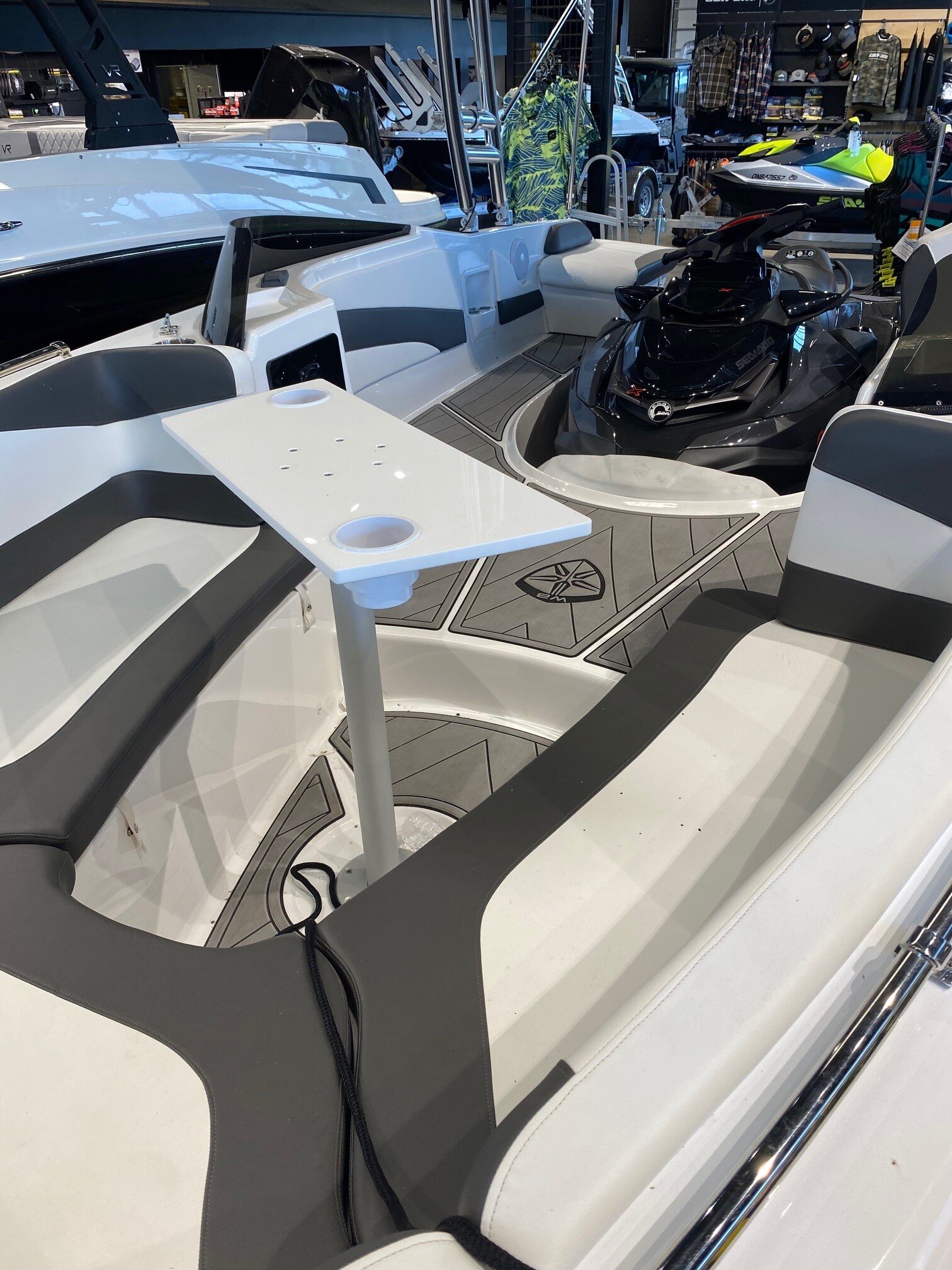 2022 SEALVER WAVE BOAT 656