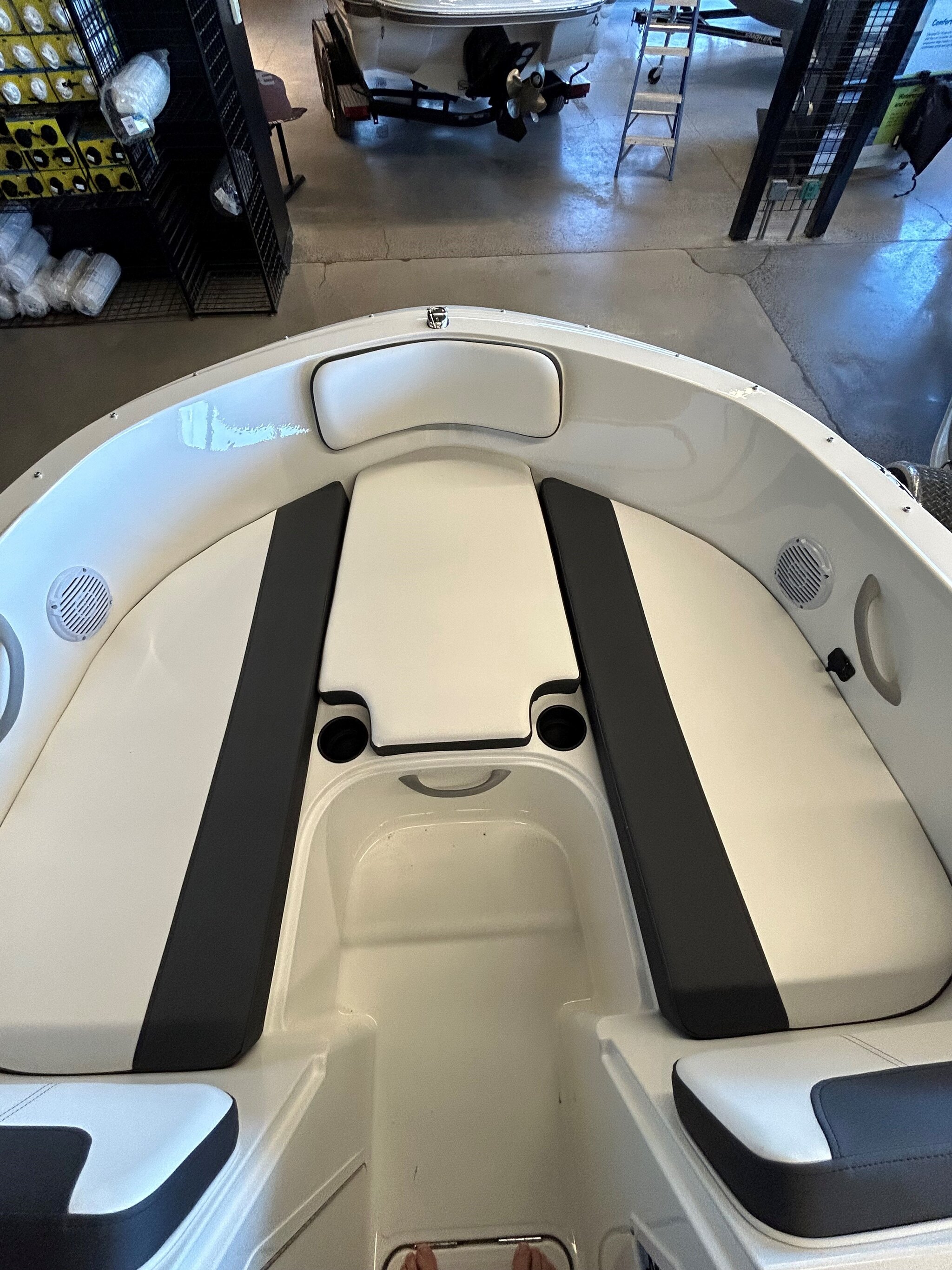 2023 Bayliner VR4