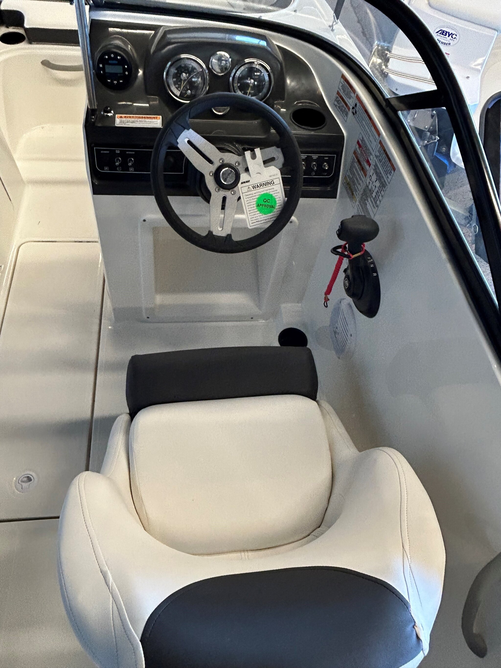 2023 Bayliner VR4