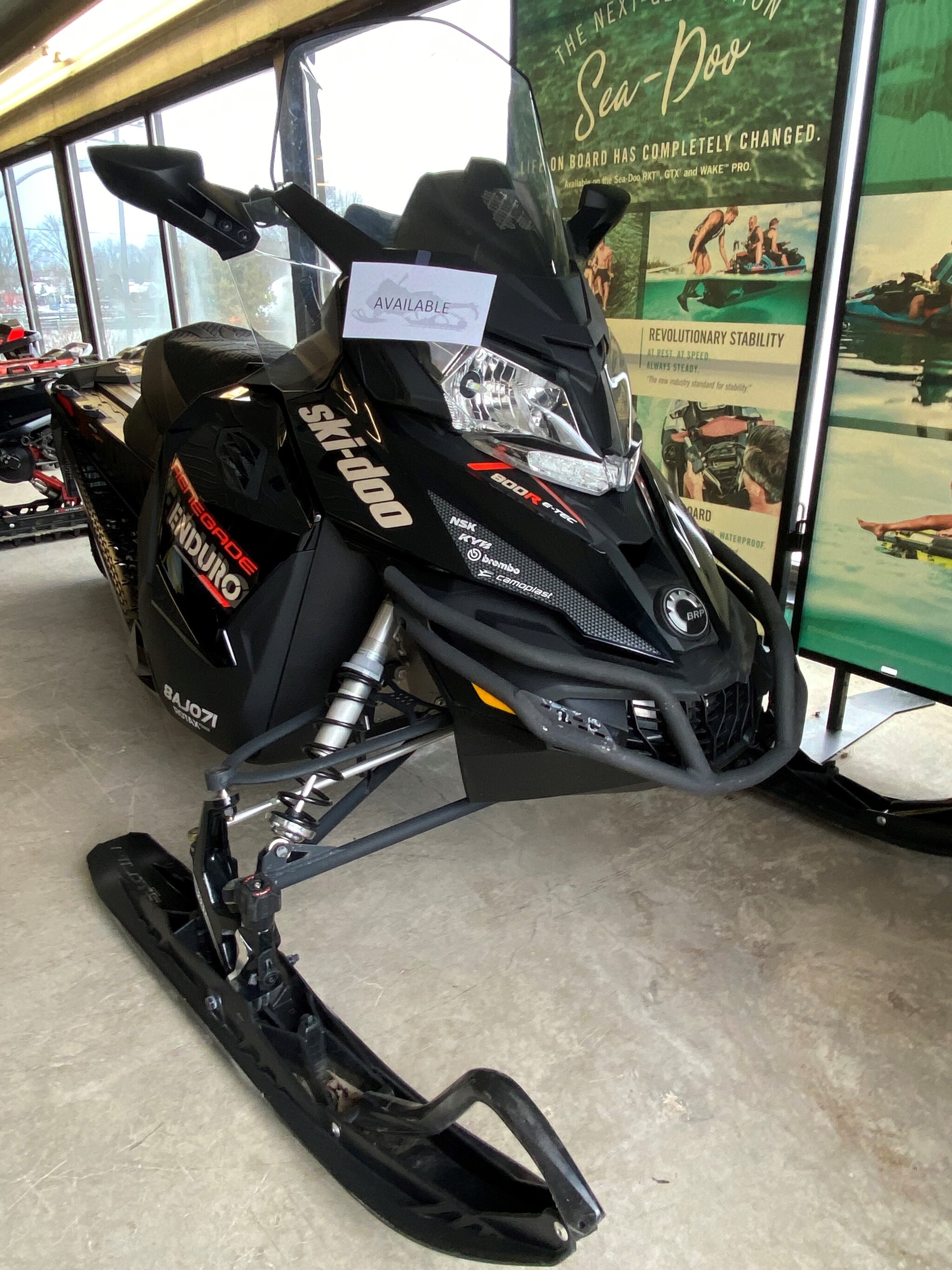 2016 Ski Doo RENEAGDE ENDURO 800