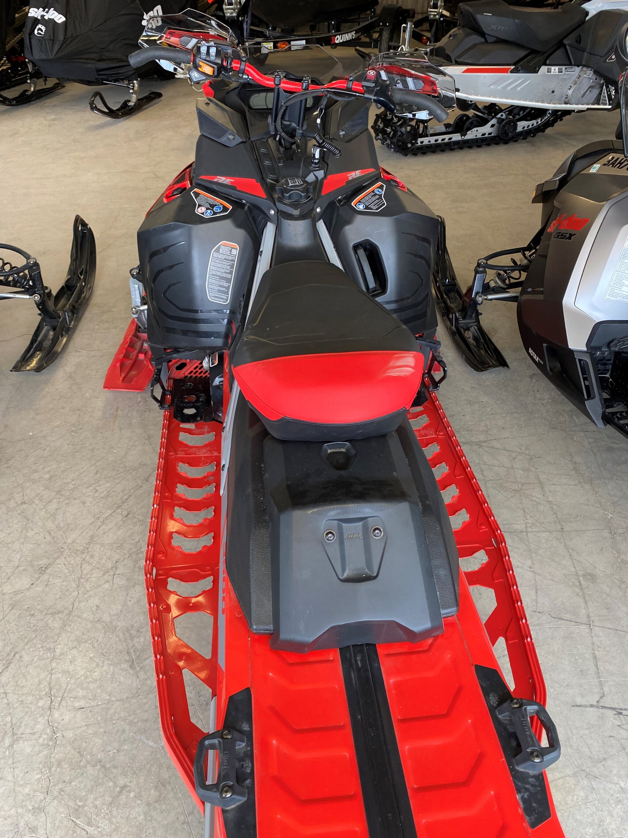 2022 Ski Doo RAVE RE 850 ME 137 1