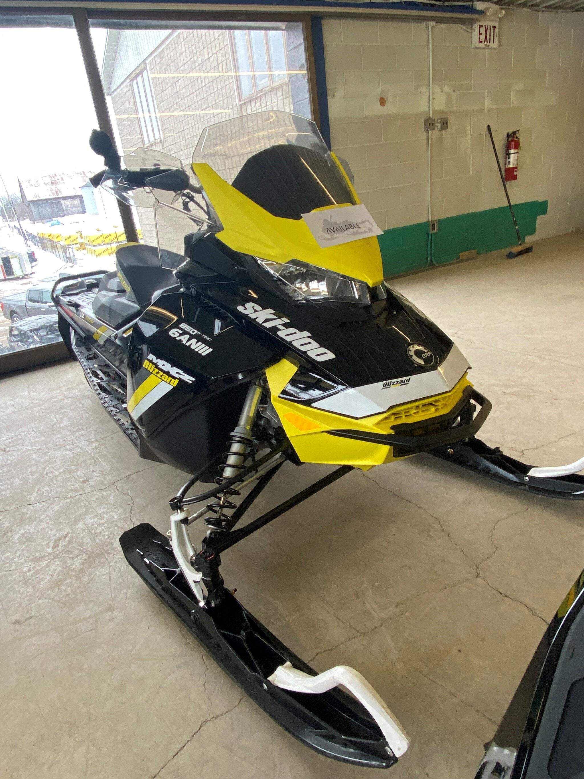 2018 Ski Doo MXZ BLIZZARD 850