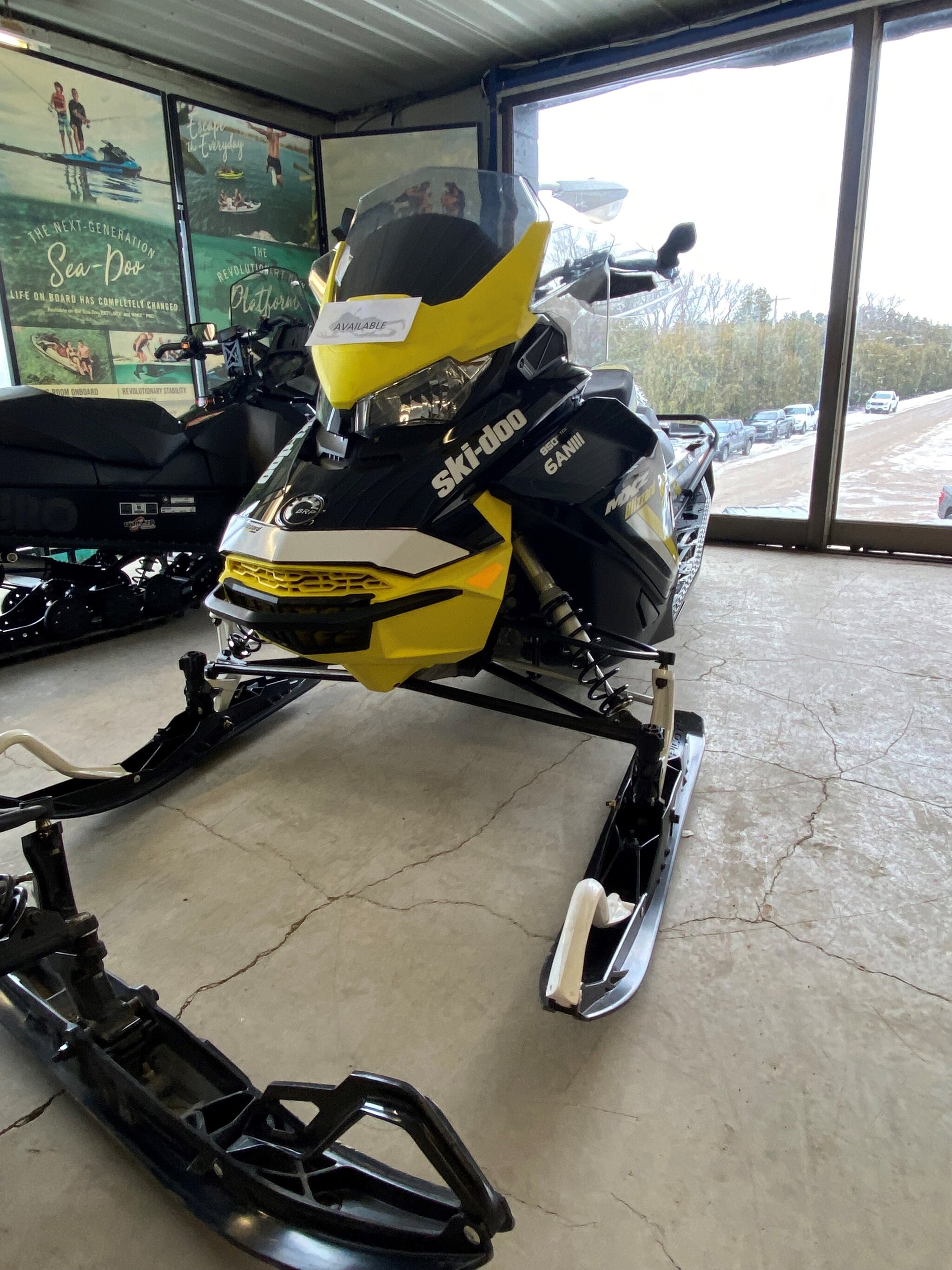 2018 Ski Doo MXZ BLIZZARD 850