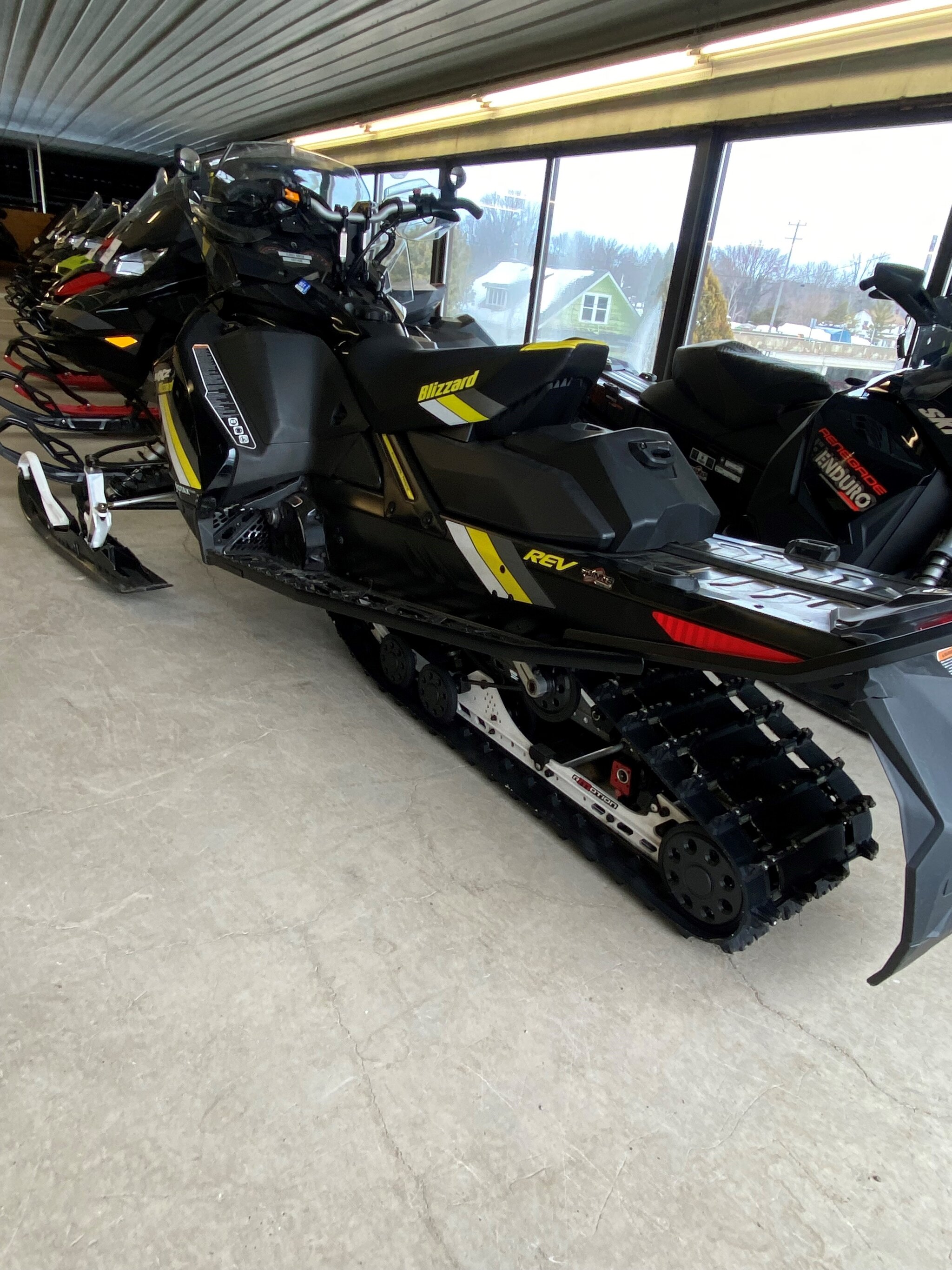 2018 Ski Doo MXZ BLIZZARD 850