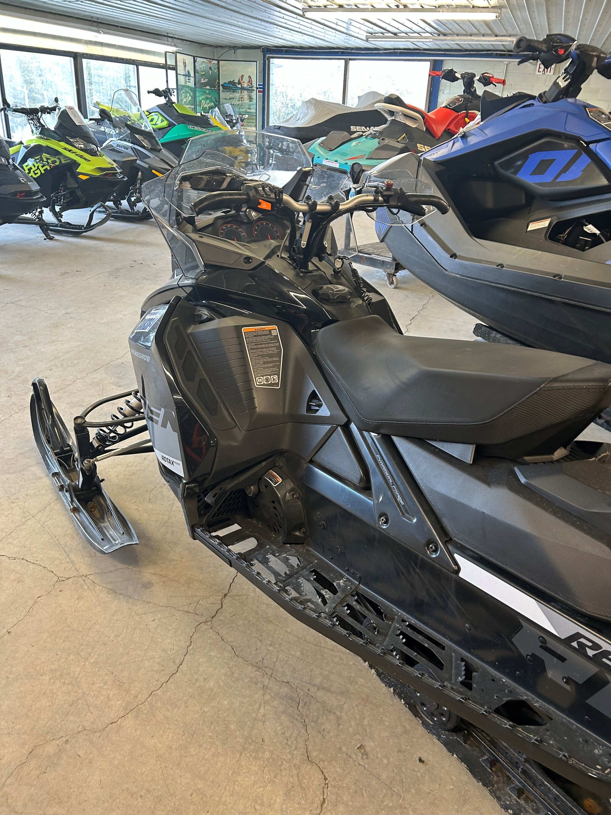 2019 Ski Doo RENEGADE ADRENALINE 850