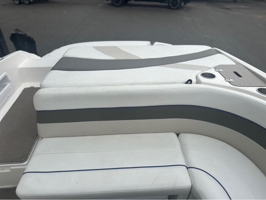 2009 Rinker Captiva 192 BR