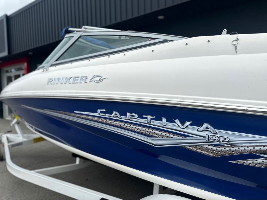 2009 Rinker Captiva 192 BR