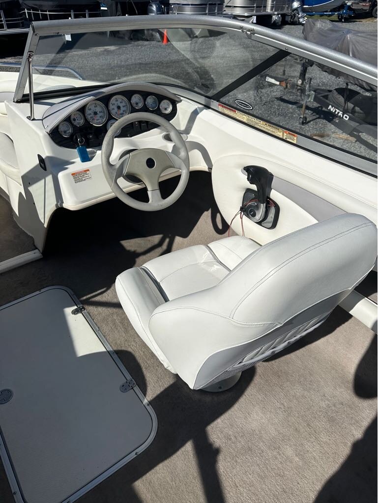 2010 Stingray Boats 195LX