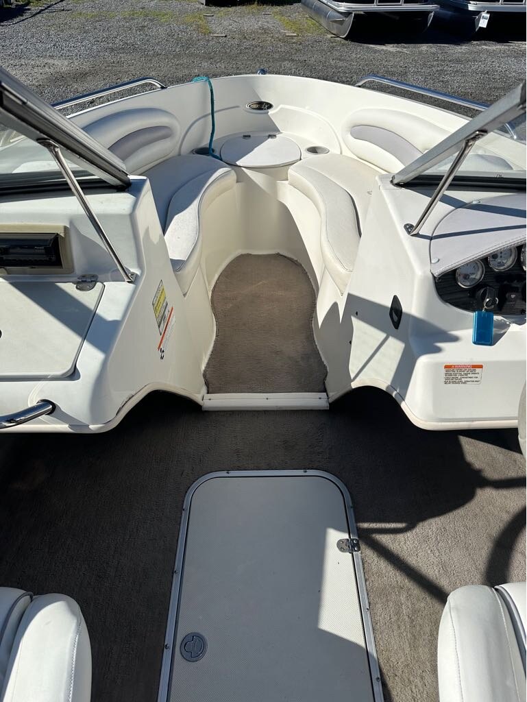 2010 Stingray Boats 195LX