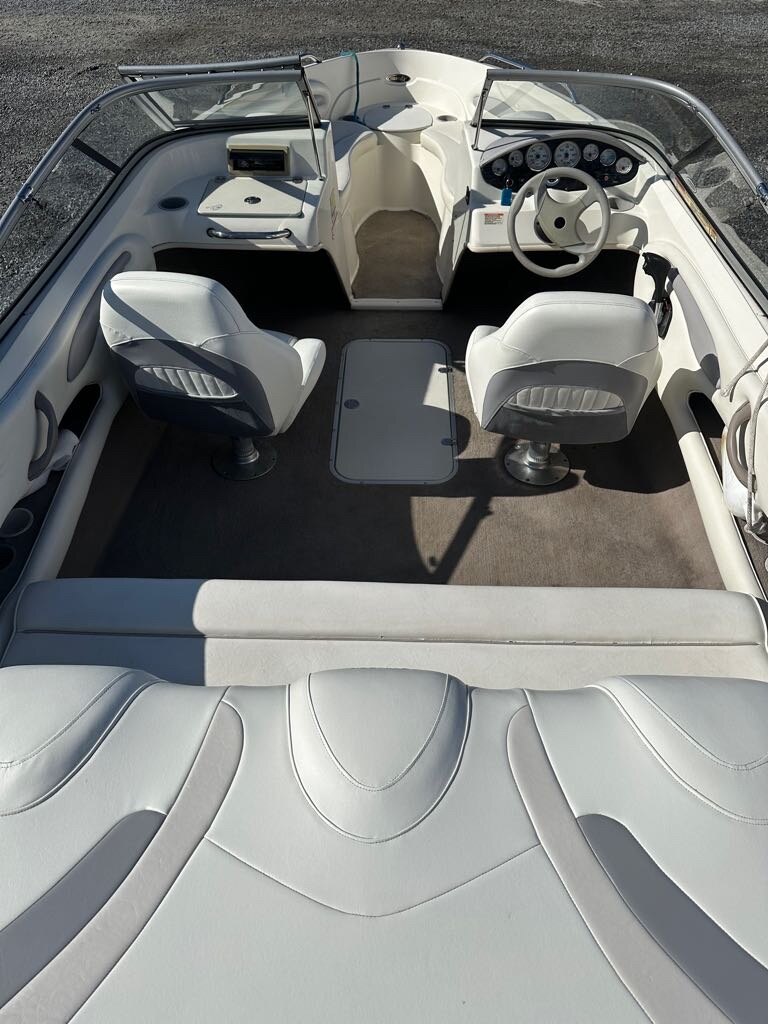 2010 Stingray Boats 195LX