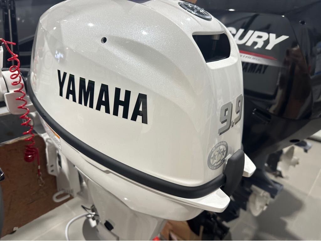 2024 Yamaha F9.9 Portable 15 in. Shaft Manual Start