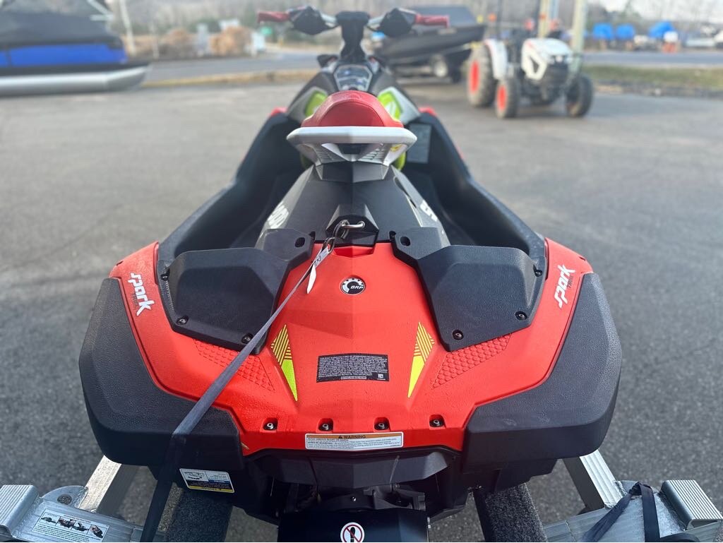 2020 Sea Doo SPARK® TRIXX™ 2 UP iBR®, Sound System w/ Trailer