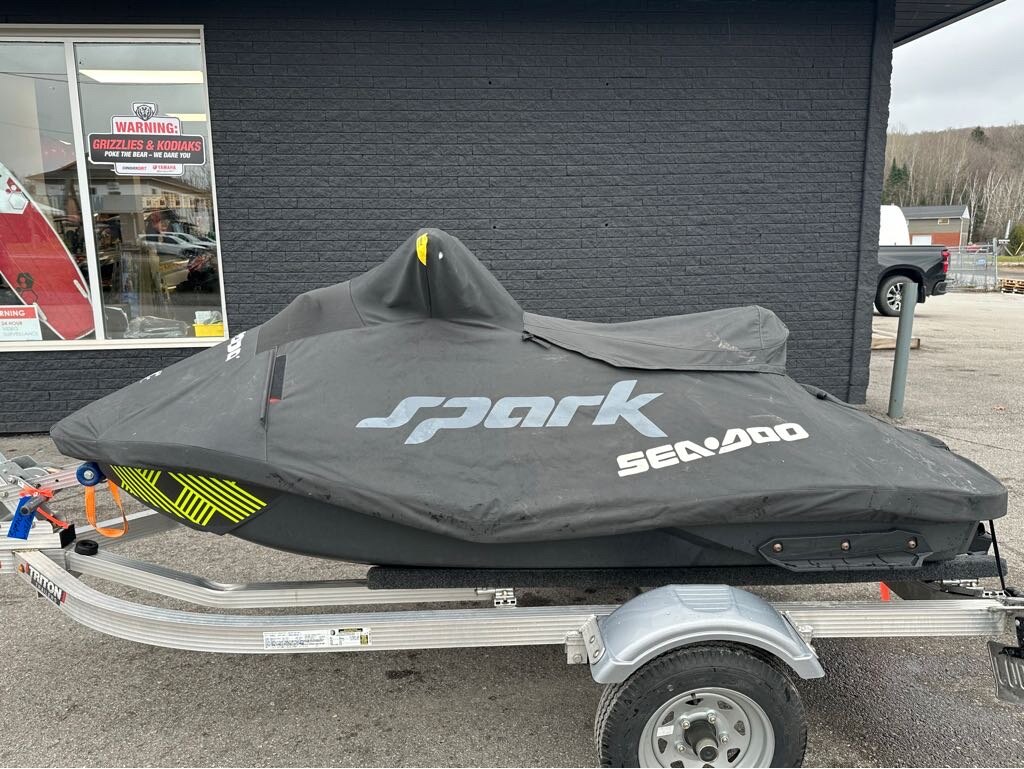 2020 Sea Doo SPARK® TRIXX™ 2 UP iBR®, Sound System w/ Trailer