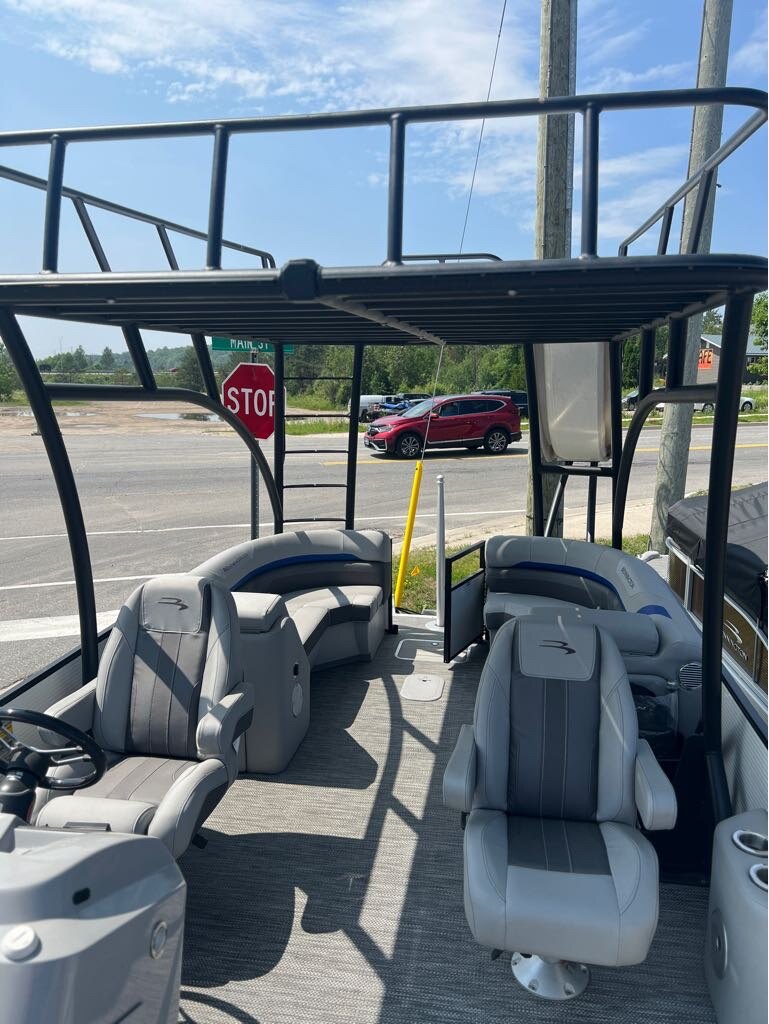 2023 Bennington 25 SXSRTD Top Deck