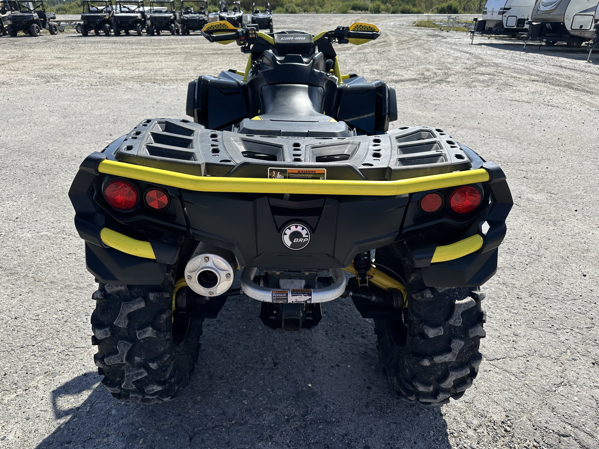 2018 Can Am Outlander™ X® mr 1000R Carbon Black & Yellow