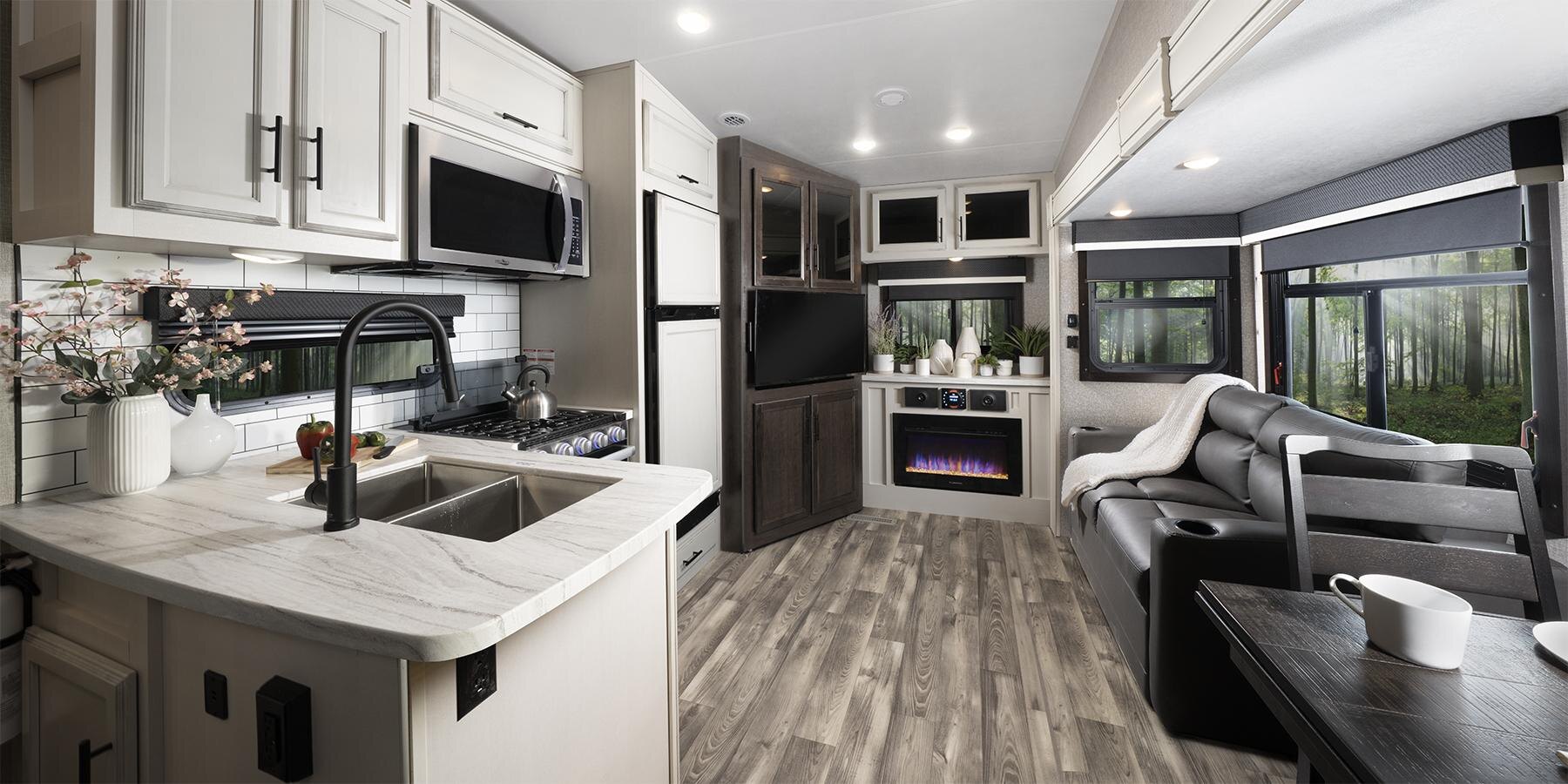 9513 786BD05E E90A 4083 B710 F66CBBA6F75D 117987 Img MY23 Eagle HT FW FTB WEB27rl