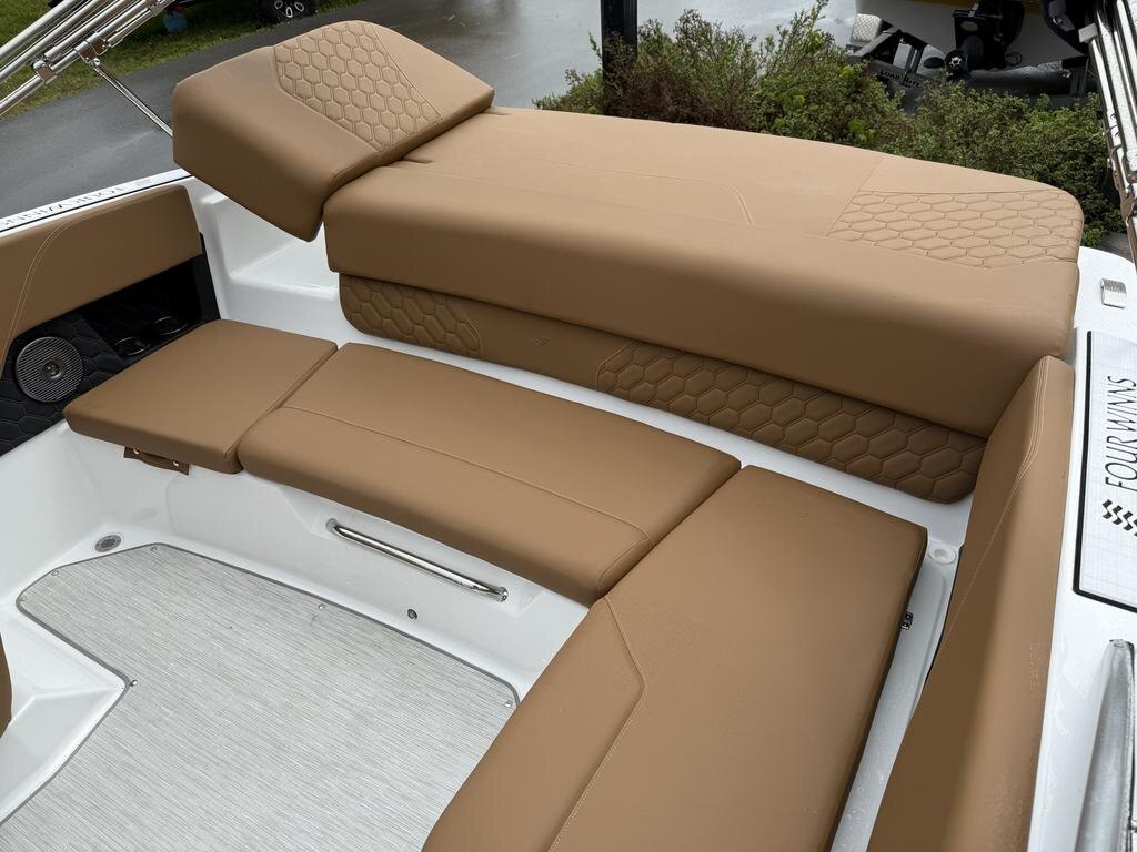 2025 Four Winns H1 W/MERCRUISER 4.5L
