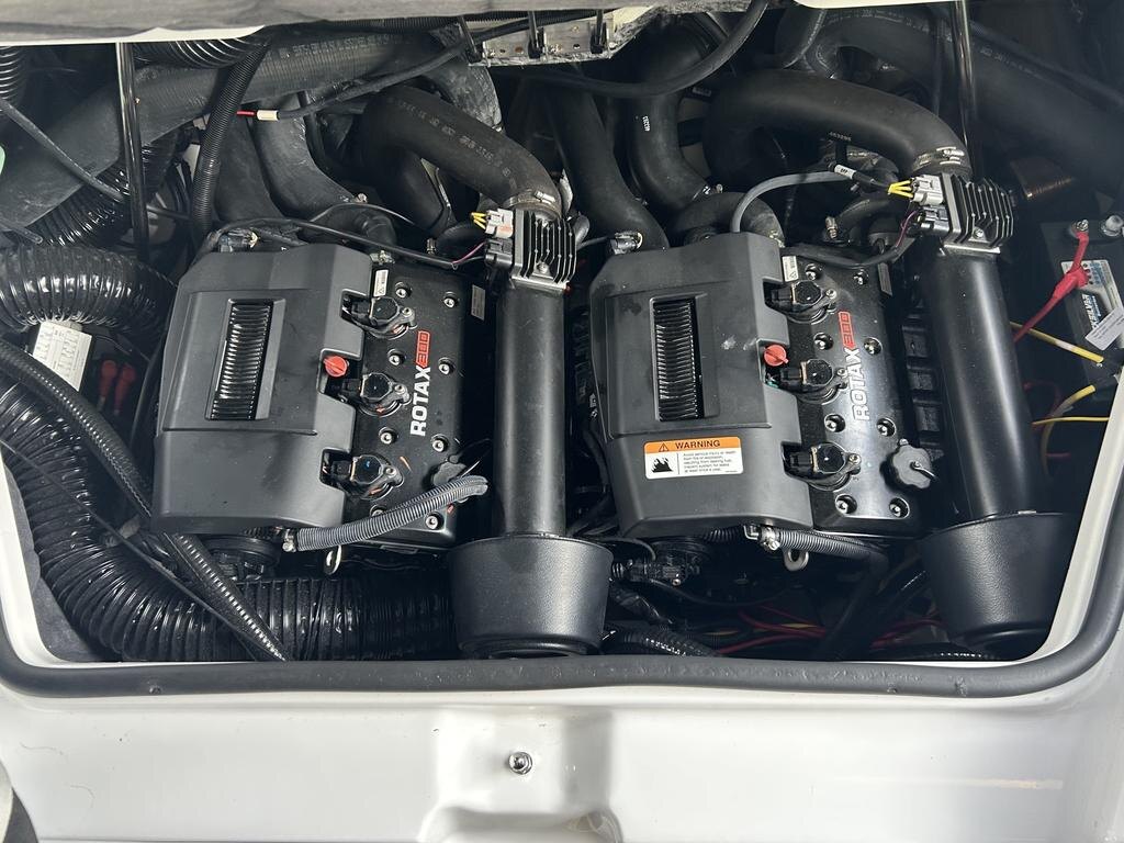 2023 Scarab 215 WAKE W/TWIN 300 HP