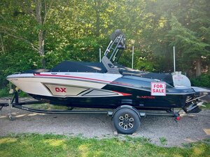 2022 Glastron GX 215 W/MERCRUISER 6.2L
