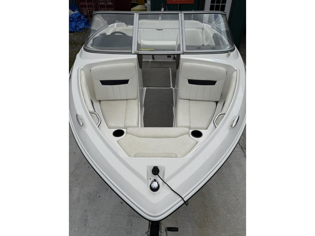 2007 Regal 1900 w/VOLVO PENTA 4.3L