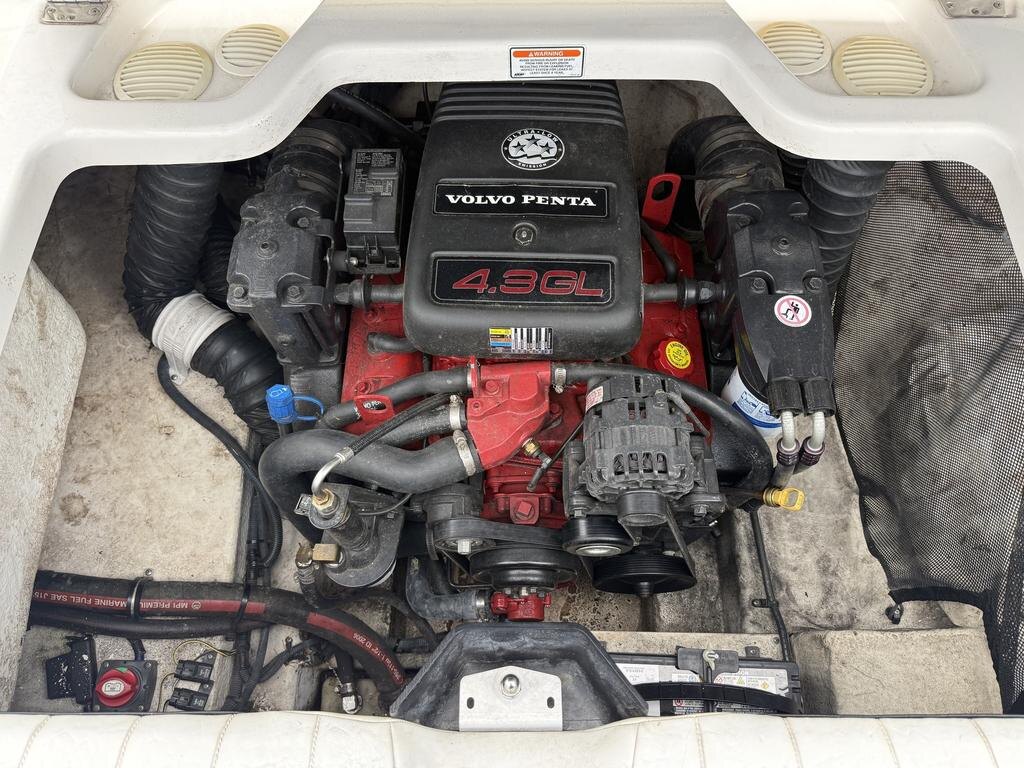 2007 Regal 1900 w/VOLVO PENTA 4.3L