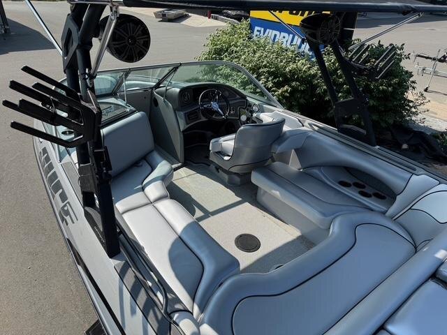 2024 Sanger V215 SX W/INDMAR 6.2L RAPTOR 400