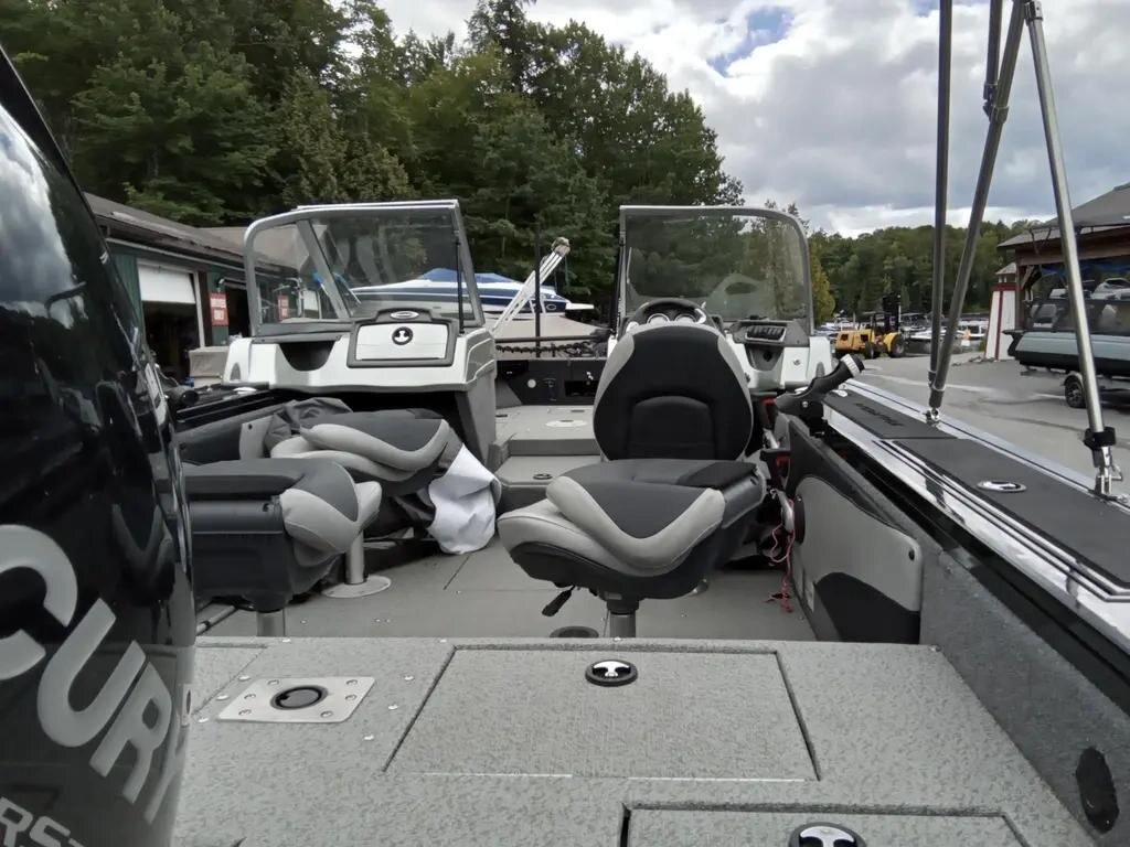 2018 Tracker TARGA V 19 WT W/MERCURY 150