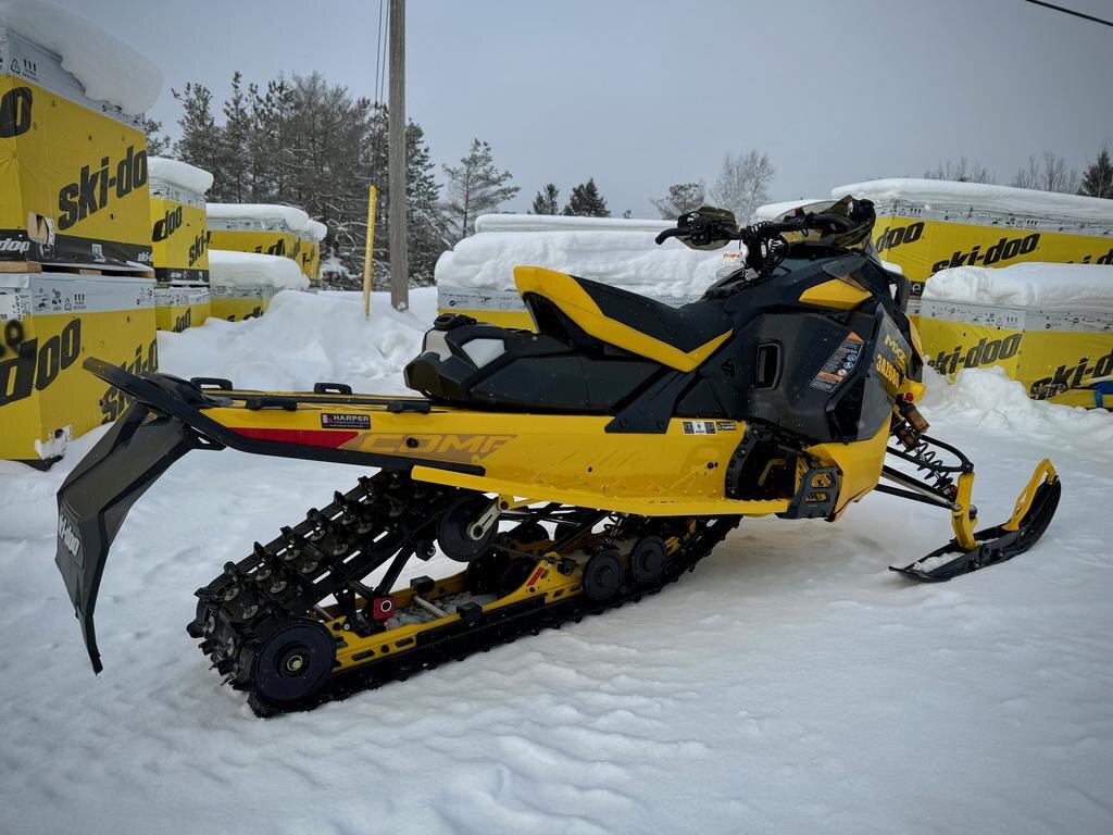2024 Ski Doo MXZ XRS COMPETITION PACKAGE 850 E TEC TURBO R W/10.25 TOUCHSCREEN