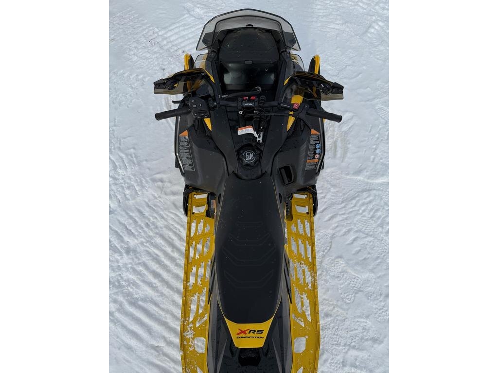 2024 Ski Doo MXZ XRS COMPETITION PACKAGE 850 E TEC TURBO R W/10.25 TOUCHSCREEN
