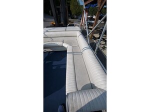 1999 Misty Harbor ALUMINIUM PONTOON w/MERCURY 60