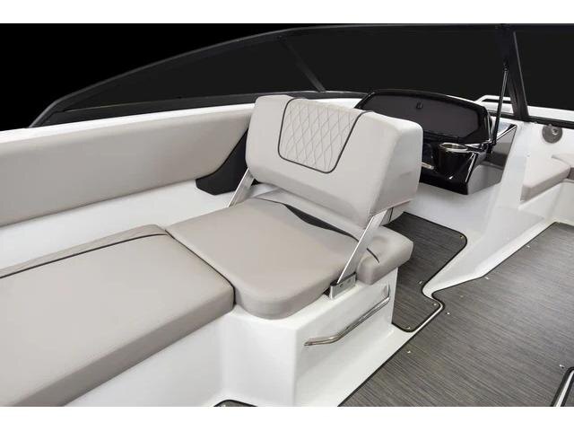 2024 Glastron GX 215 W/MERCRUISER 4.5L MPI