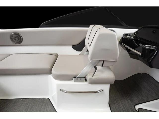 2024 Glastron GX 215 W/MERCRUISER 4.5L MPI