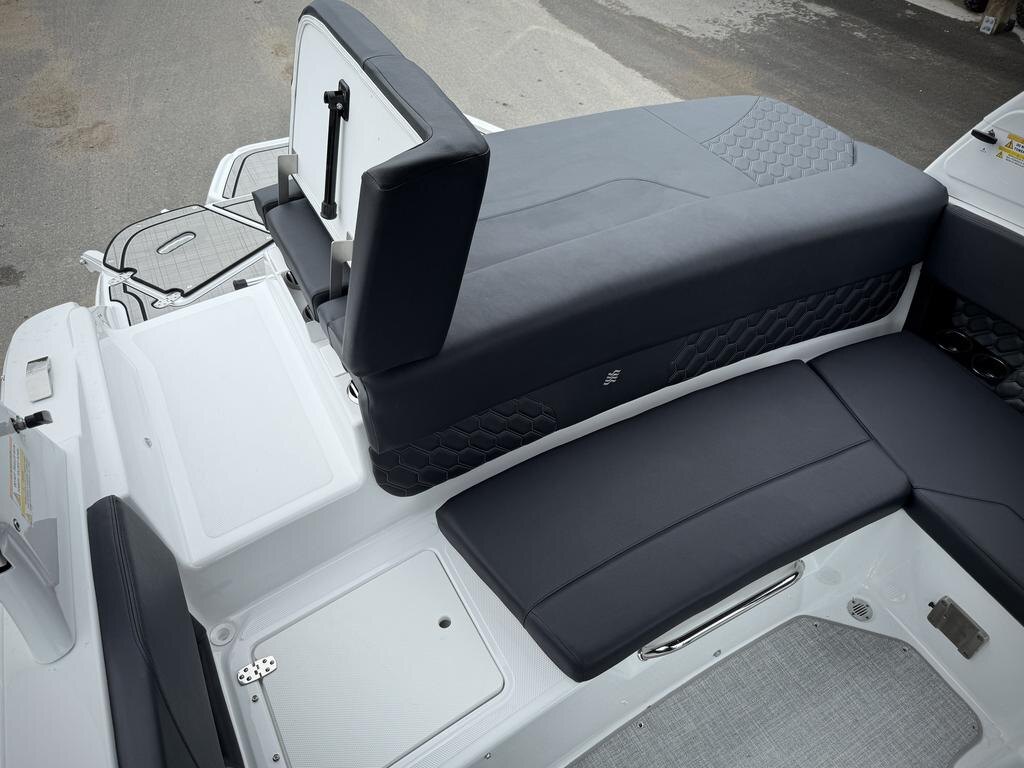 2025 Four Winns H1 W/MERCRUISER 4.5L